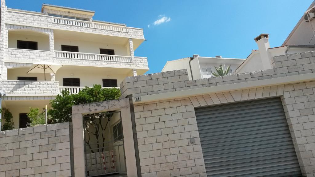 Apartments Huljic Хвар Екстер'єр фото